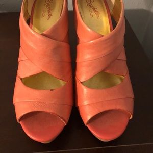 Seychelles sz 10 Coral Peep toe heels